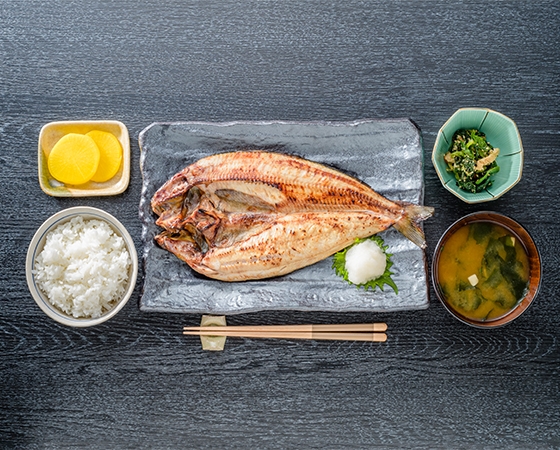 【ギフト可】北海道産 ピチピチ造り 6種詰め合せ(真ほっけ、さんま、宗八、秋鮭切身、にしん、いわし)