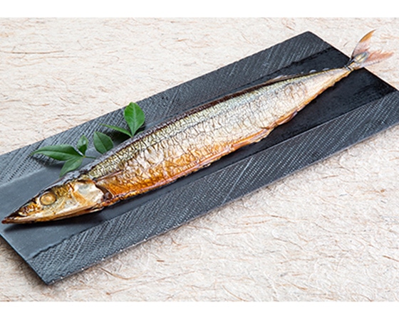 【メール便】骨まで食べられる燻製さんま「さんまくん」5本セット