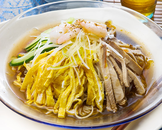 【夏季限定】極細の冷やし中華4食 黒酢だれ付き