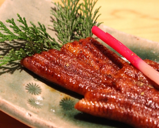 特大うなぎ蒲焼2尾セット 約250g×2尾【中国産】特大のうなぎをふっくら柔らかく焼き上げました。