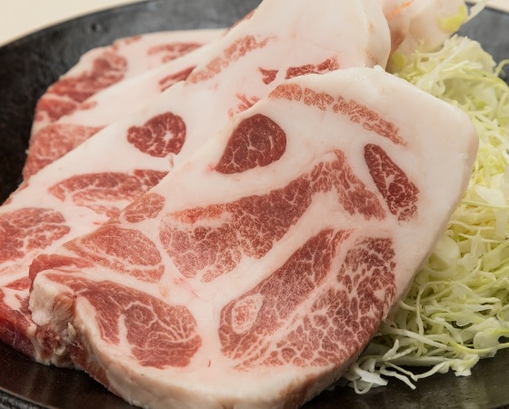 イベリコ豚肩ロースステーキ(形不揃い)1kg