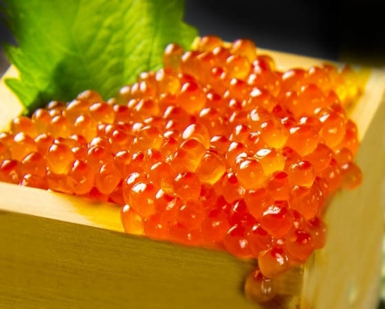 いくら醤油漬け500g 特製醤油たれで漬け込んだイクラ!