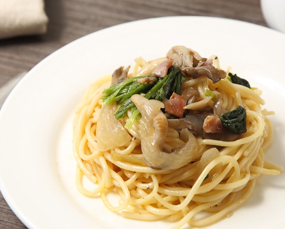 ★期間限定特価!地中海の太陽の恵みたっぷり!イタリア産原料を使った絶品パスタ!きのことほうれん草のペペロンチーノ5食セット