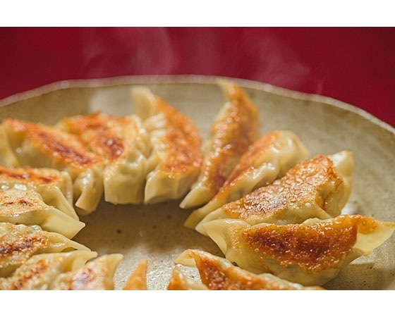 ミヤチク おいも豚餃子(8個入り)×3pc