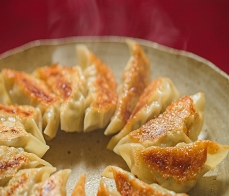 ミヤチク おいも豚餃子(8個入り)×3pc
