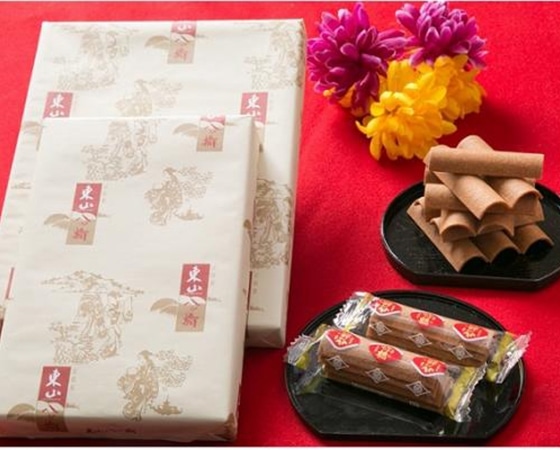 東山 八ツ橋せんべい 1箱(4枚巻×14本入り)