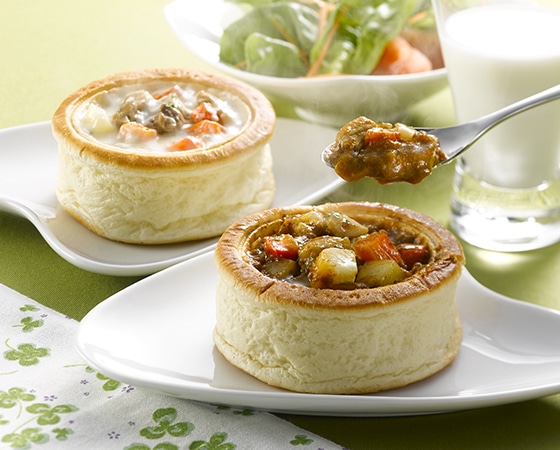 名古屋コーチン肉入りパンカップシチュー