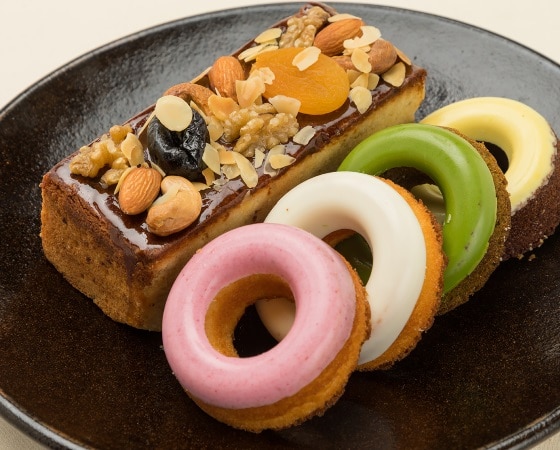 4種のチーズと木の実たっぷりパウンドケーキ&焼きドーナツ