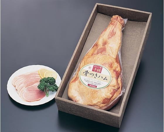 十勝骨付きウデハム
