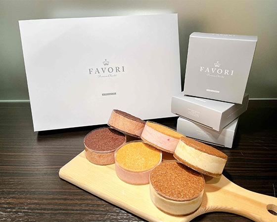 エアリーショコラサンド 6個(チョコ×2個、ストロベリー×２個、カフェキャラメル×２個)