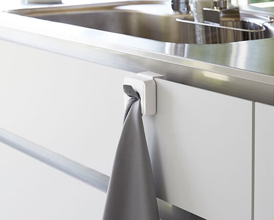 シンク扉タオルホルダー タワー ホワイト 4250