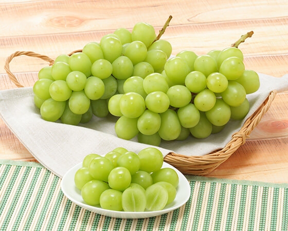 【予約】シャインマスカット　1kg（2～3房）　※出荷時期：9月上旬～中旬