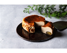 和栗のバスクチーズケーキ