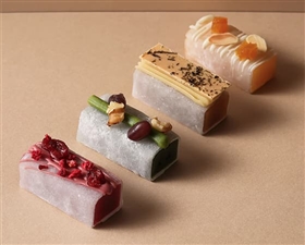 KOHAKU YOKAN(アプリコット、ほうじ茶、ラズベリー、宇治抹茶) 1箱約300g