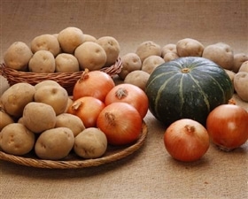 【予約】北海道産　野菜セット（じゃがいも2種、たまねぎ、かぼちゃ）　※出荷時期：10月上旬～下旬
